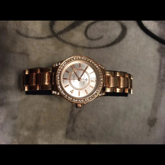 Watch - Picture 1 of 3